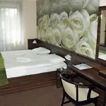 Green Hotel Budapest
