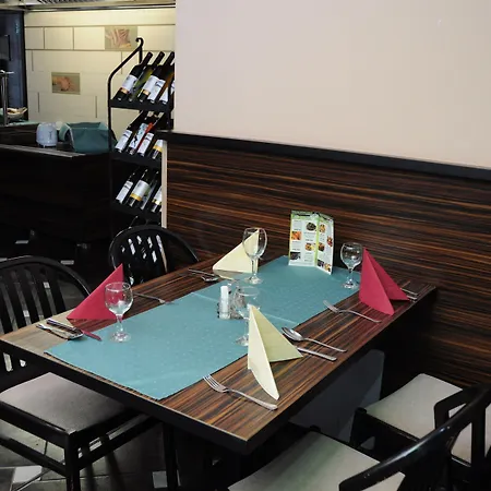 布达佩斯格林酒店 酒店 4*
