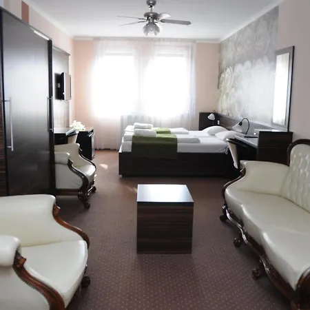 Green Hotel Budapest Hotel 4*