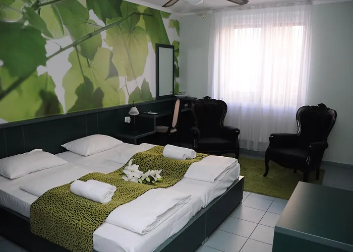 Green Hotel Budapest 4*