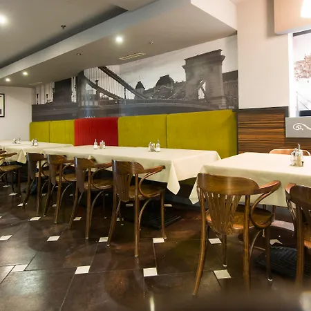 Green Hotel Budapest Otel 4*