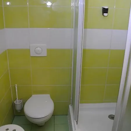 Green Hotel Budapest Otel