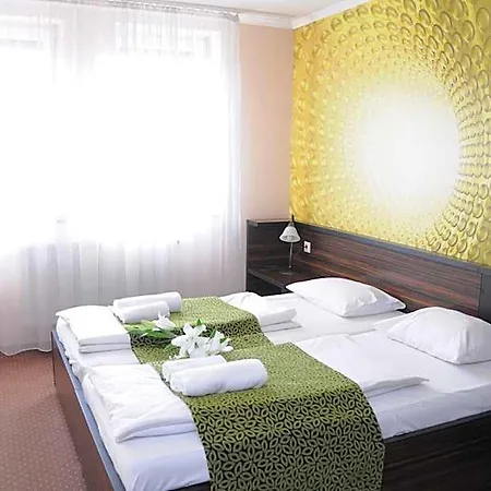 Green Hotel Budapest 4*