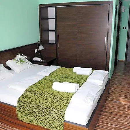 Green Hotel Budapest