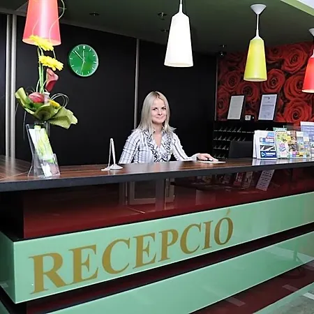 Otel Green Hotel Budapest 4*