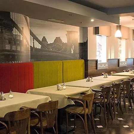 Green Hotel Budapest