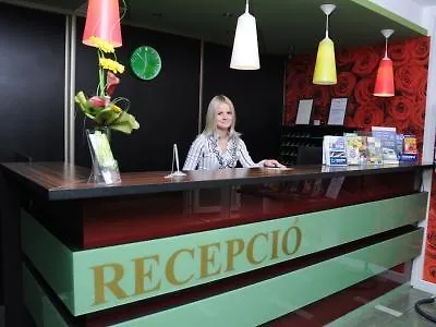 Green Hotel Budapest Otel 4*