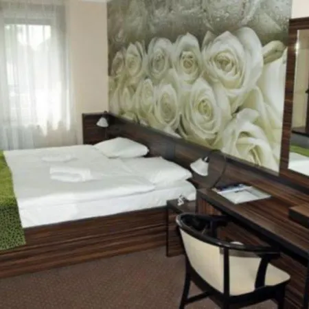 Green Hotel Budapest