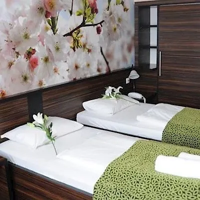 Green Hotel Budapest Otel