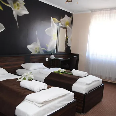 Green Hotel Budapest Hotel 4*