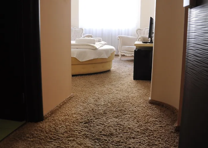 Green Hotel Budapest Hotel 4*