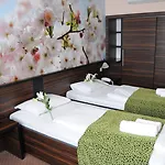 Green Hotel Budapest